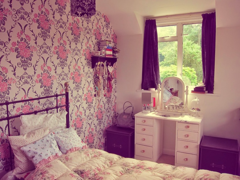 vintage-bedroom-tumblr-kwkqbrfz